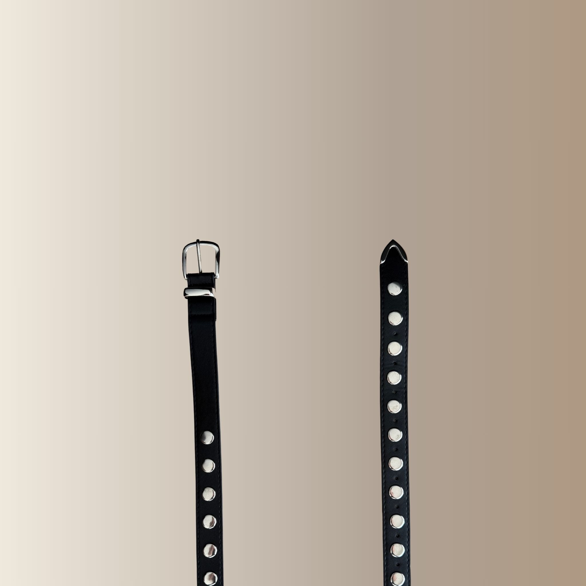 CÉLUNA NOIRE – Ceinture à rivets argentés