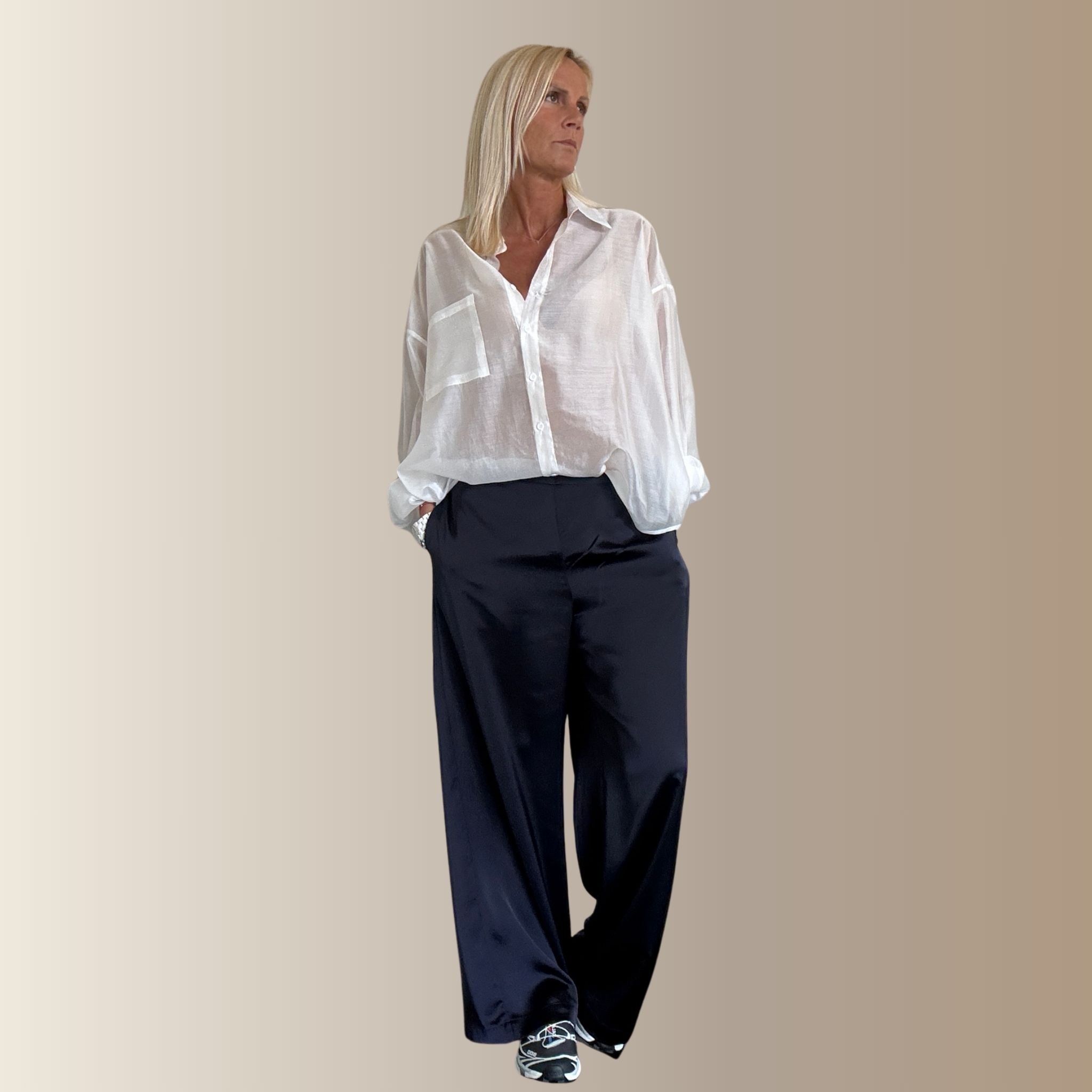 NAURA BLANCHE – Chemise en soie oversize