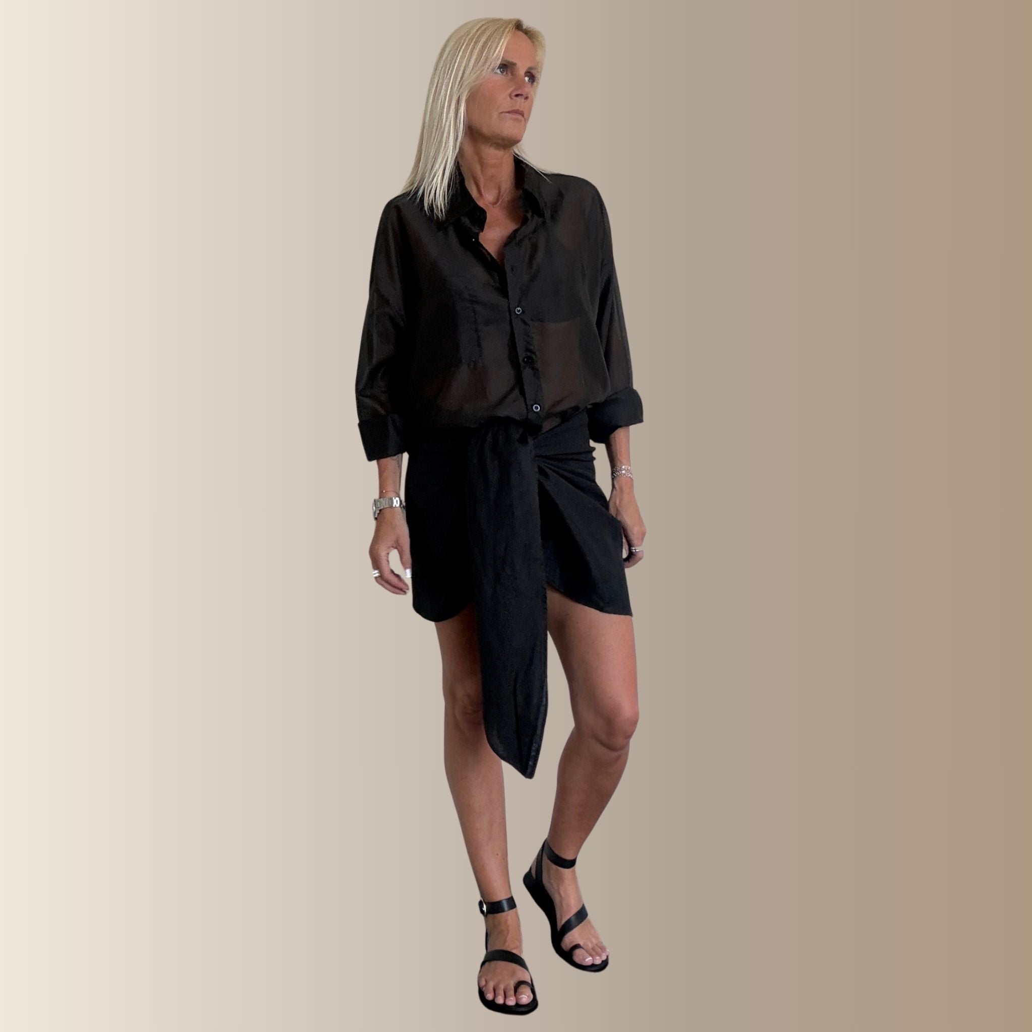 NAURA NOIRE – Chemise en soie oversize