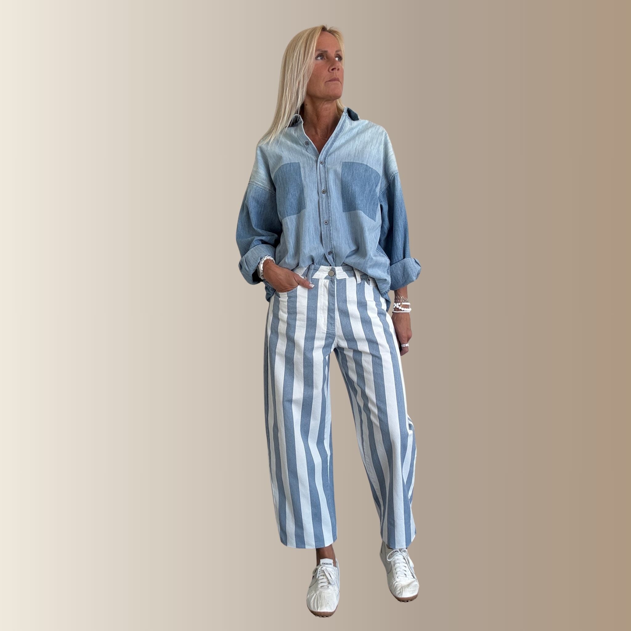 GASTON RAYÉ BLEU – Jean barrel