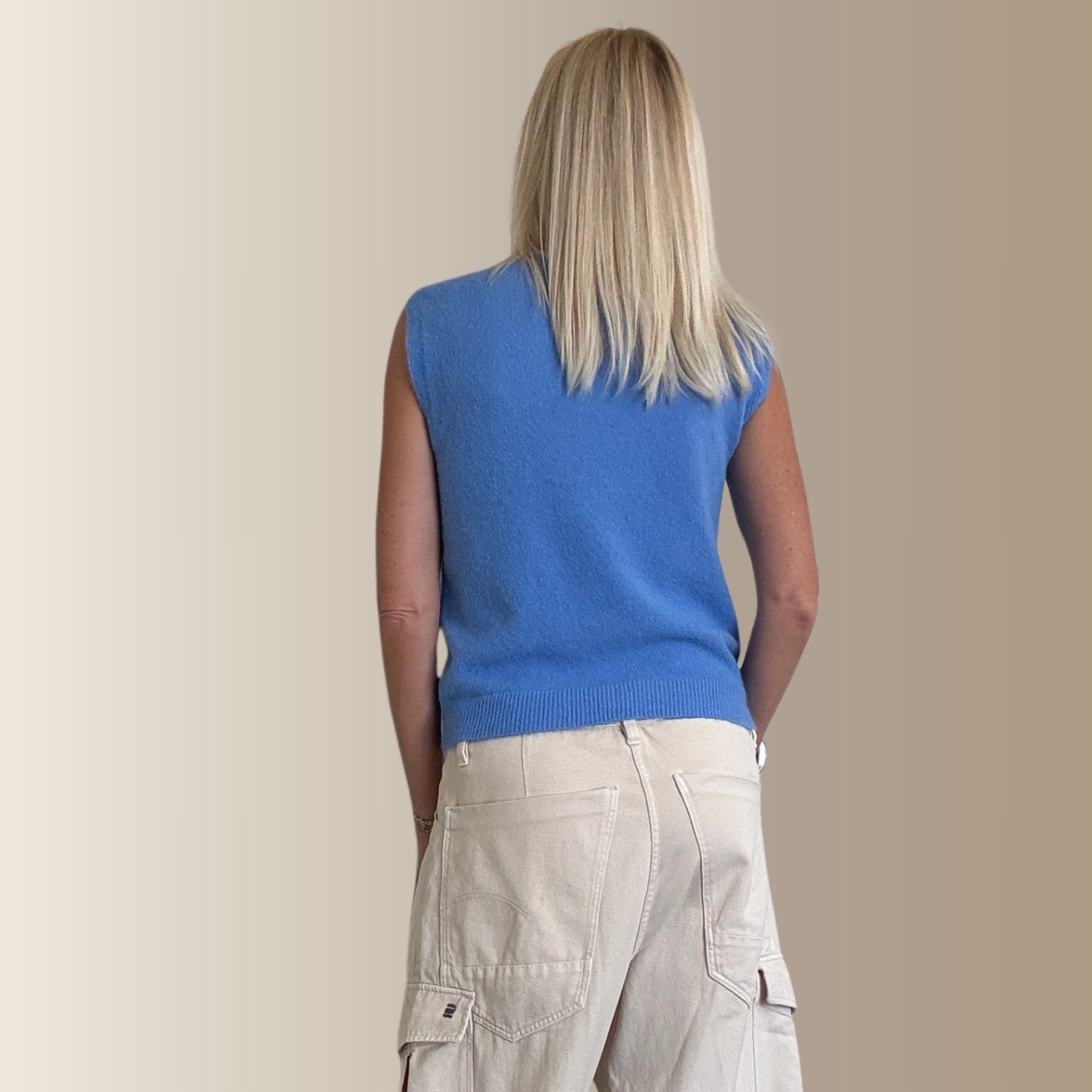 CÉLESTIN BLEU LAVANDE – Pull sans manches en baby alpaga