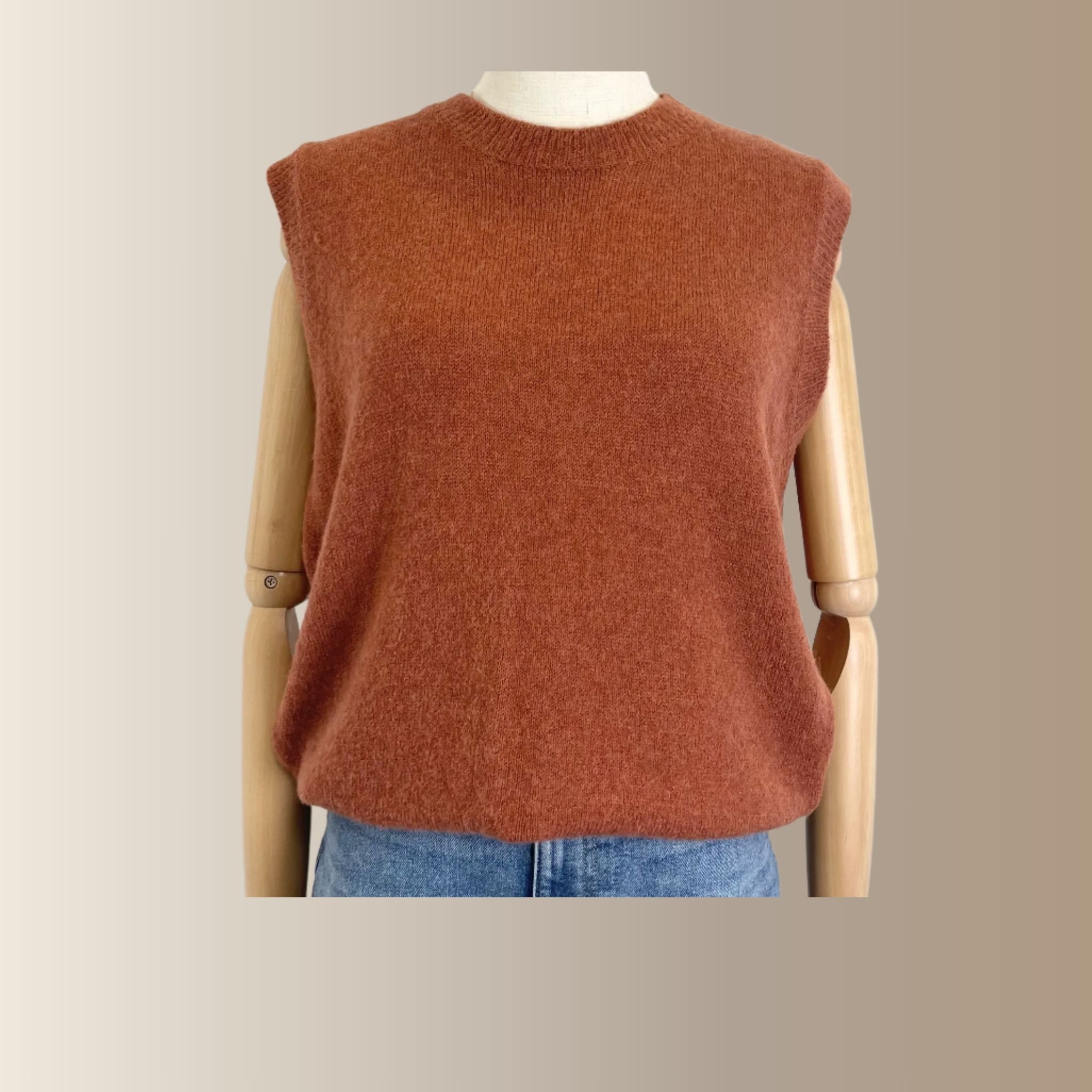 ERNEST TOFFEE – Pull sans manches en baby alpaga