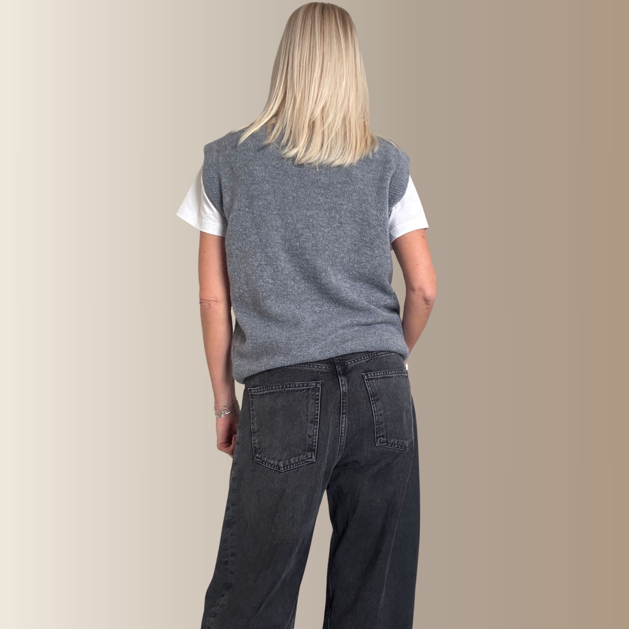 ERNEST GRIS – Pull sans manches en baby alpaga