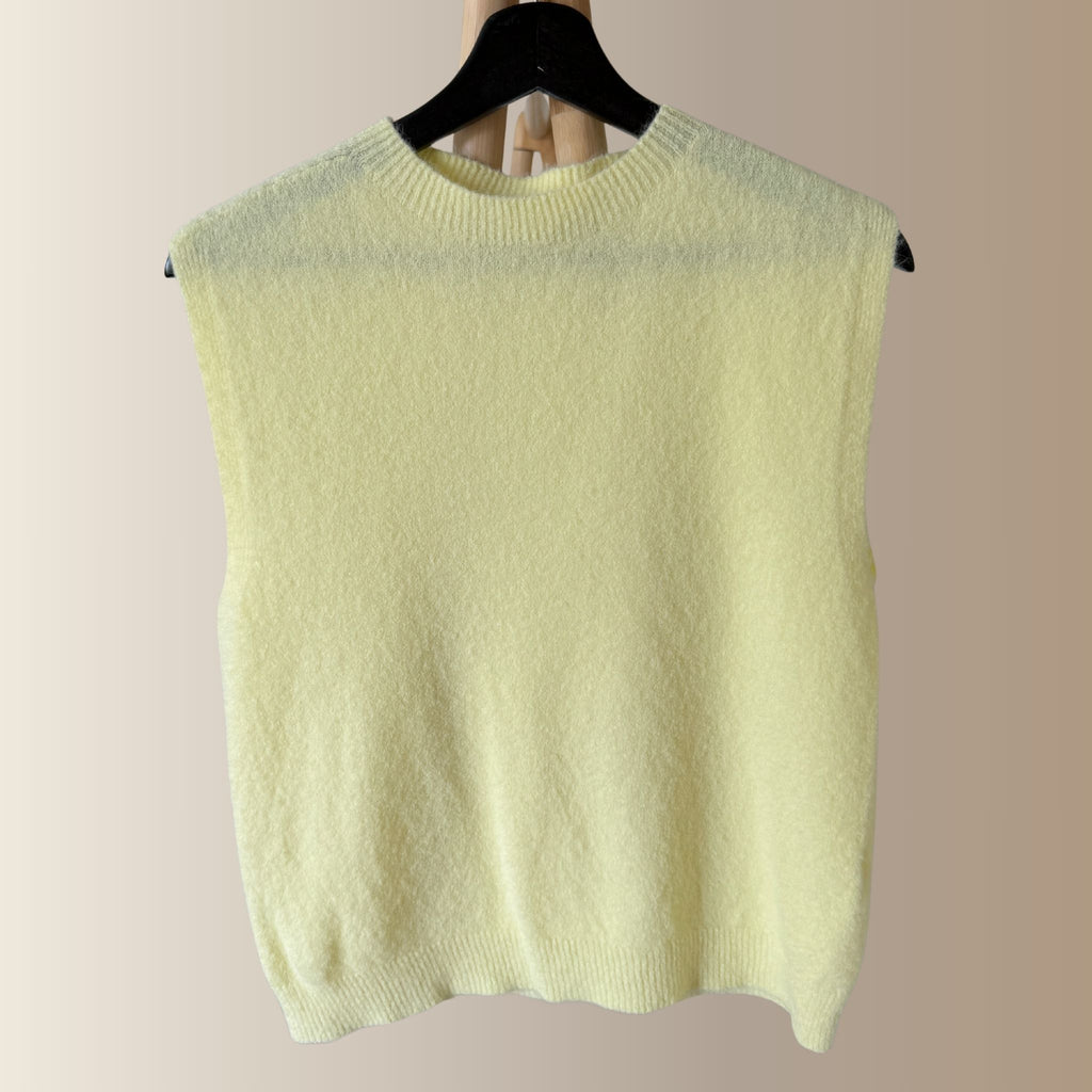 CÉLESTIN JAUNE PÂLE – Pull sans manches en baby alpaga