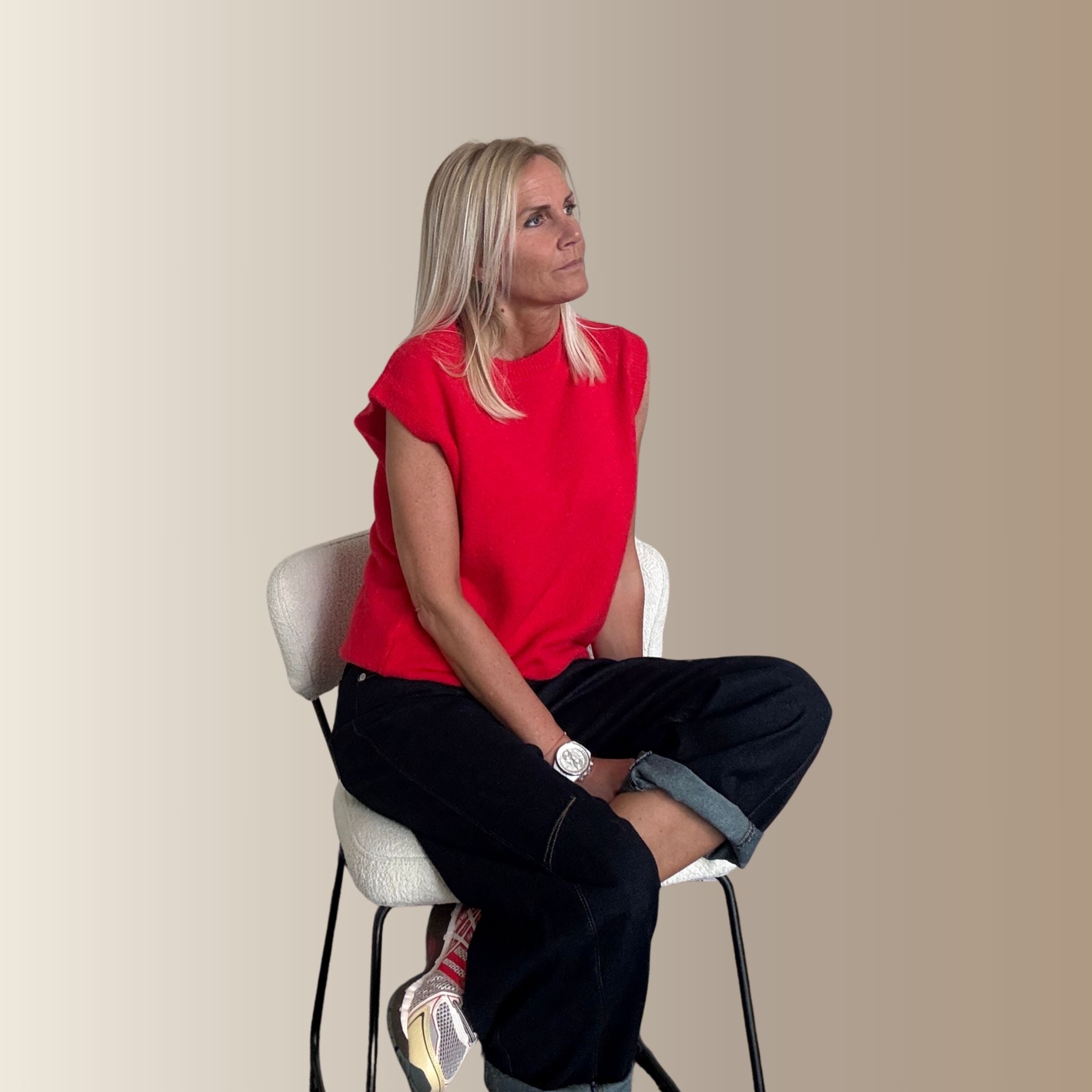 ERNEST ROUGE – Pull sans manches en baby alpaga