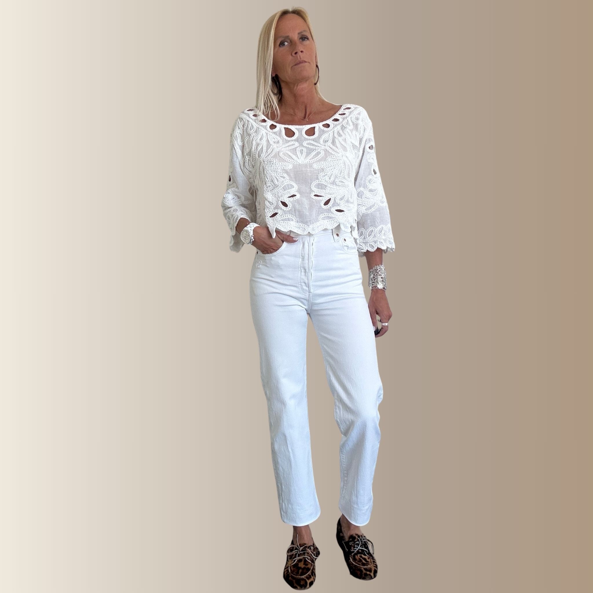 SAYAN BLANC – Top brodé