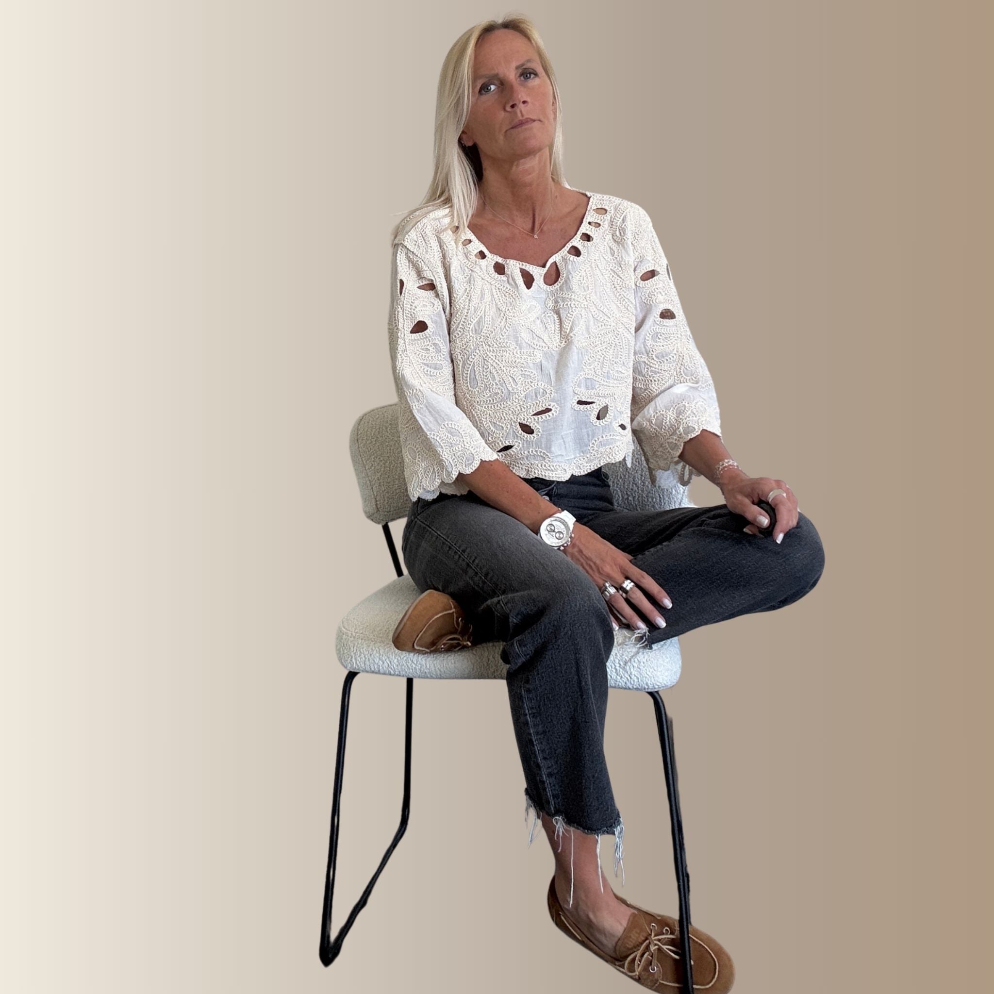 SAYAN ÉCRU – Top brodé