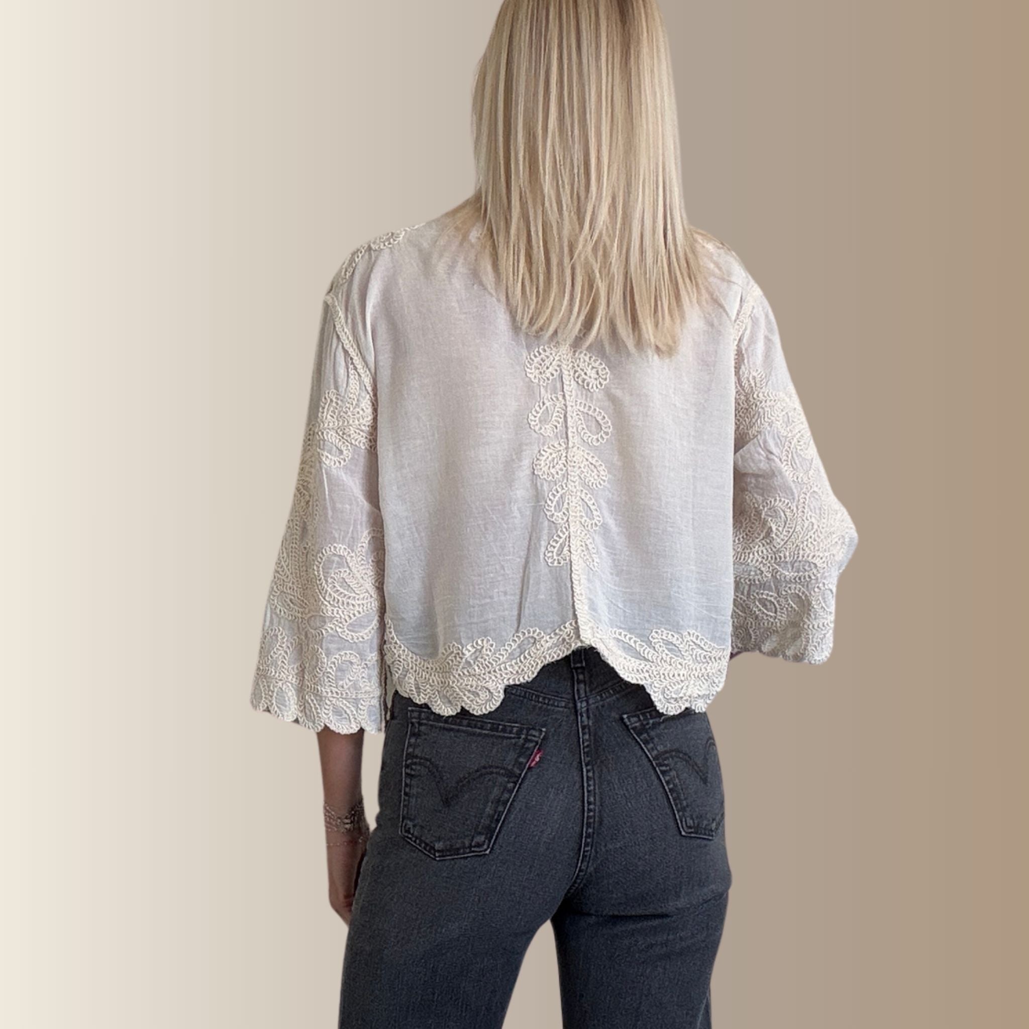 SAYAN ÉCRU – Top brodé